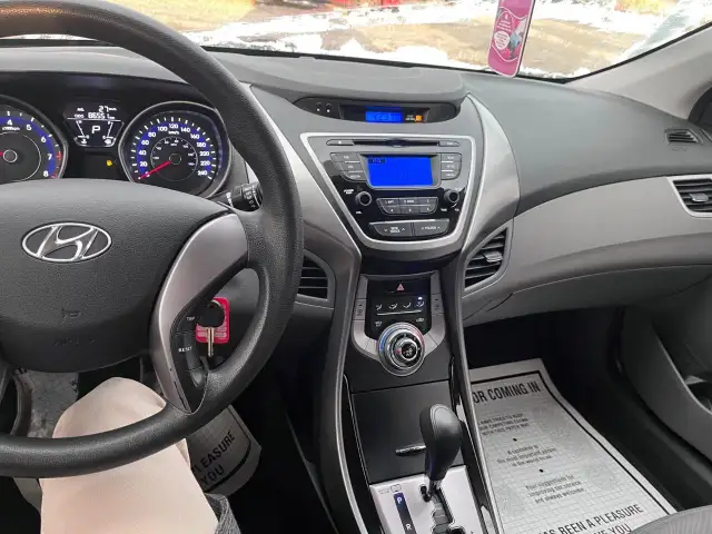 2013 Hyundai Elantra 4dr Sdn Auto L Ltd Avail - Photo 12
