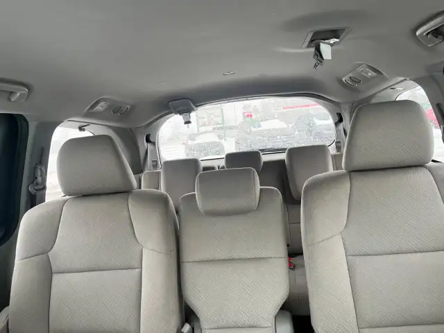 2016 Honda Odyssey EX with Rear Entertainment System - Photo 11