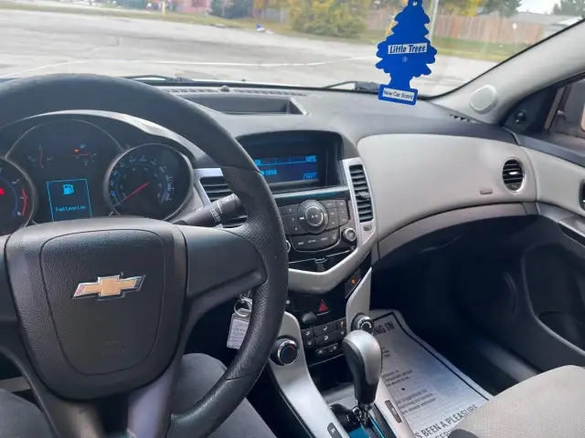 2014 Chevrolet Cruze 4dr Sdn 2LS - Photo 9