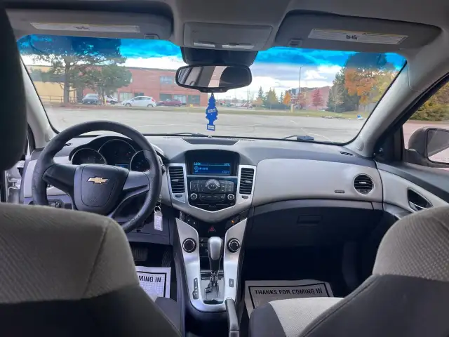 2014 Chevrolet Cruze 4dr Sdn 2LS - Photo 10