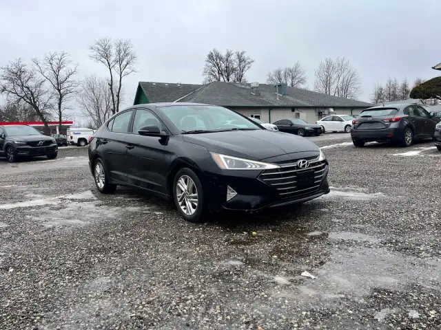 2020 Hyundai Elantra Preferred w/Sun & Safety Package IVT - Photo 3