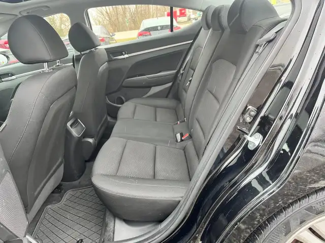 2020 Hyundai Elantra Preferred w/Sun & Safety Package IVT - Photo 13
