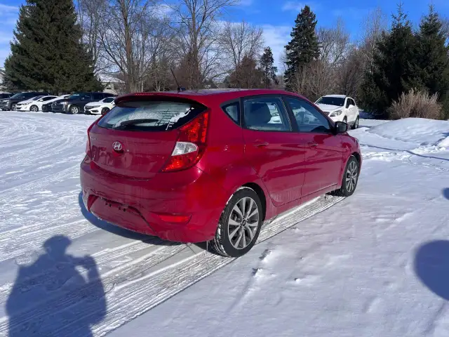 2017 Hyundai Accent 5DR HB AUTO SE - Photo 3