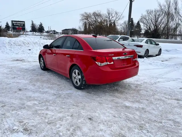 2015 Chevrolet Cruze - Photo 3