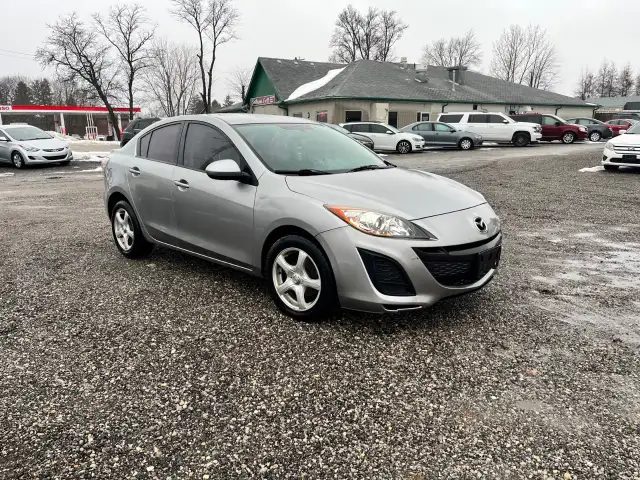 2011 Mazda Mazda3 - Photo 6