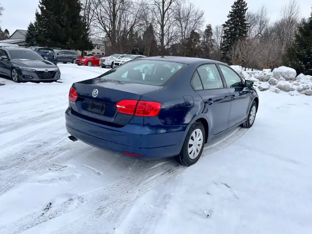 2014 Volkswagen Jetta Sedan 4dr 2.0L Auto Trendline - Photo 5