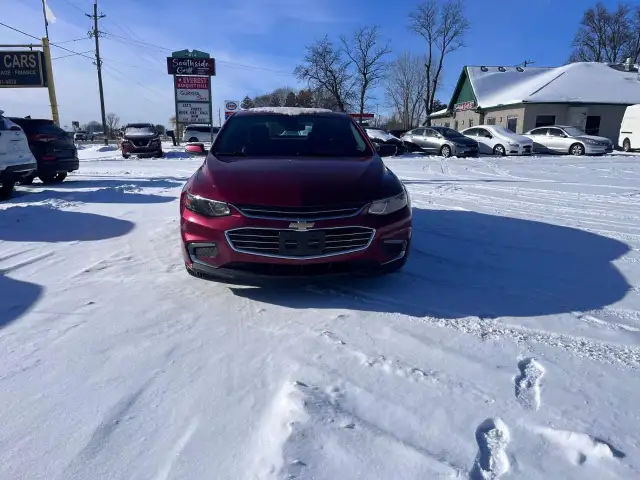 2018 Chevrolet Malibu 4dr Sdn LT w/1LT - Photo 2