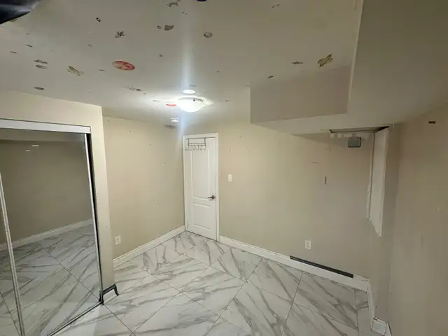 Immediately Available 2 Bedrooms Basement near Bramalea City Cen - Photo 5