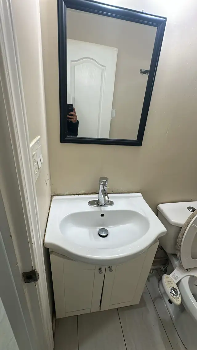 Immediately Available 2 Bedrooms Basement near Bramalea City Cen - Photo 9