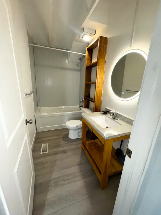 6 Bedroom with Office In Ptbo! All inclusive! - Photo 7