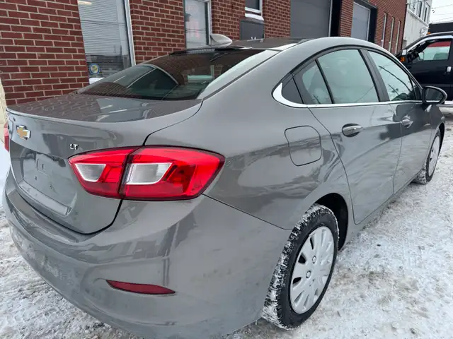 2018 Chevrolet Cruze LT - Photo 4
