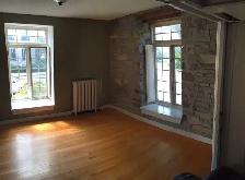 Queen's Med/Law/Grad students - 4 Bedroom house for rentBeauti - Photo 4