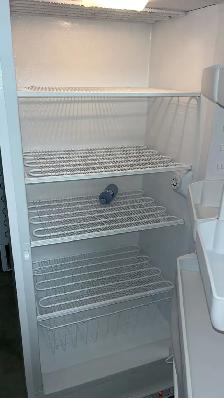 23 ft.³ Frigidaire Huge Very Freezer 30 Days Warranty-Tested - Photo 5