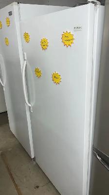 Frigidaire Only Refrigerator 32 W"-18 ft.³ Fully Tested  30 - Photo 2