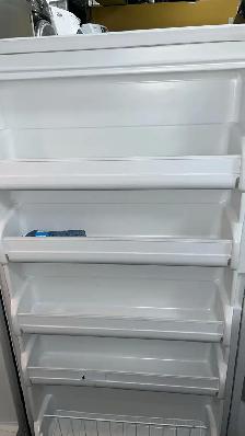Frigidaire Only Refrigerator 32 W"-18 ft.³ Fully Tested  30 - Photo 7