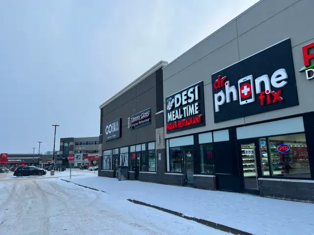 Unlocked iPhone 14 pro Purple (128GB) - Photo 9