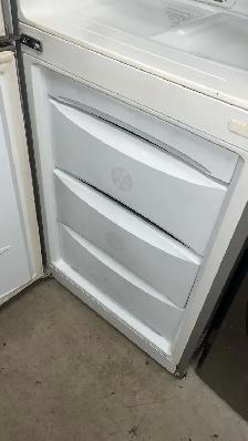 Lg 24" Apartment Size Tall Refrigerator Fully Tested  30-Day - Photo 6