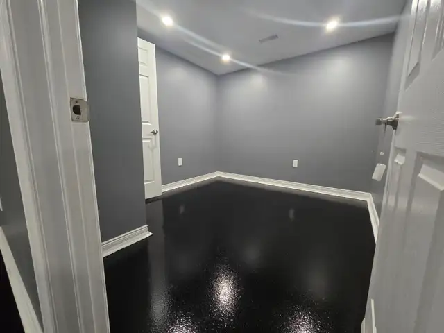 2 bedroom basement apartment(Downsview Park) - Photo 5