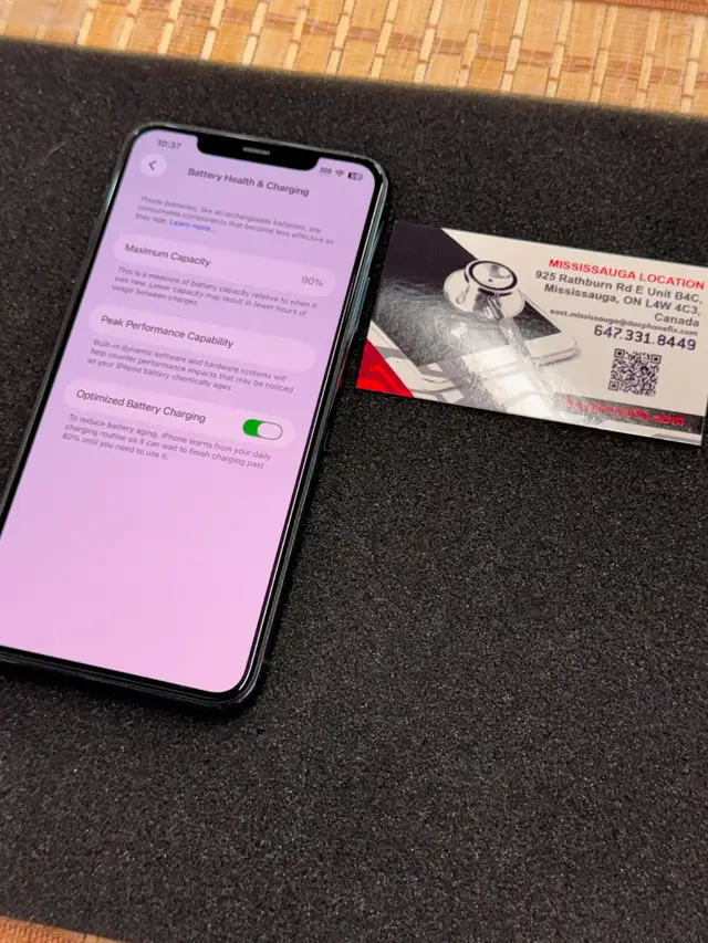 Unlocked iPhone 11 PRO MAX - (A Grade) in Cell Phones - Photo 3