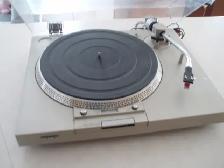 SONY TURNTABLE  ( HIGH QUALITY )  EXCELLENT CONDITION