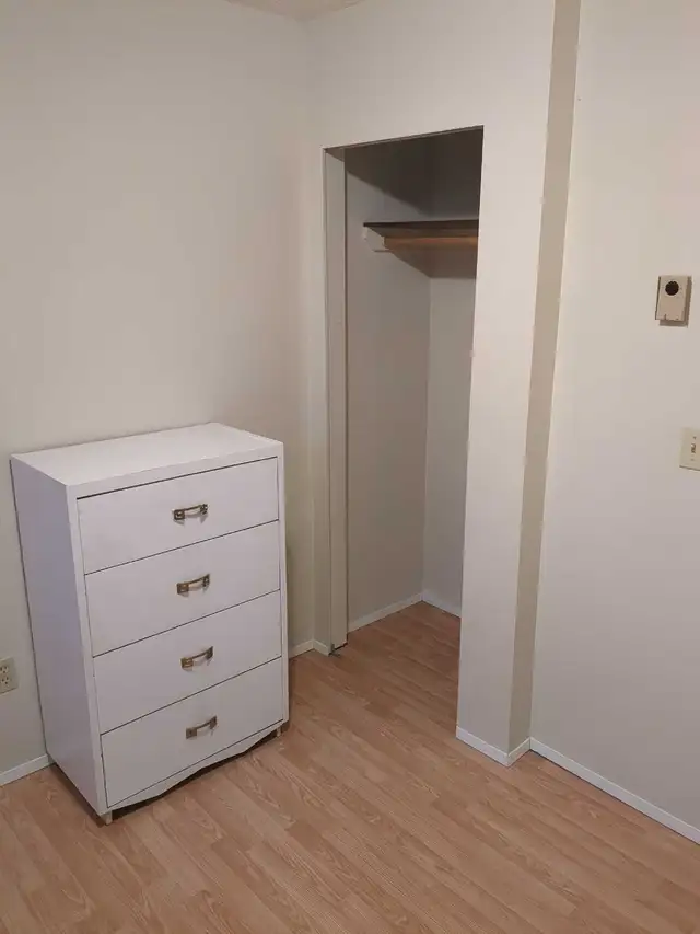 Room for rent - Photo 8