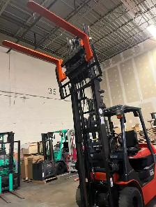 Toyota 360 degree Rotating fork 5500lbs 2 stage/reach 13 feet - Photo 4