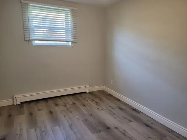 FOR RENT - 2 BEDROOM ALL INCLUSIVE - Photo 7