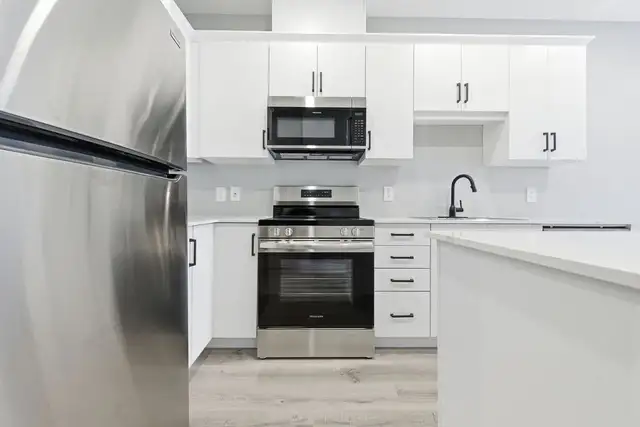 New One Bedroom Plus Den - Photo 2