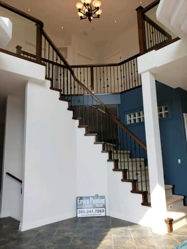 painting services available - Photo 2