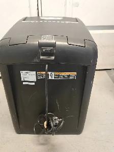 Swingline Shredder - Photo 2