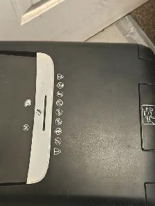 Swingline Shredder - Photo 4