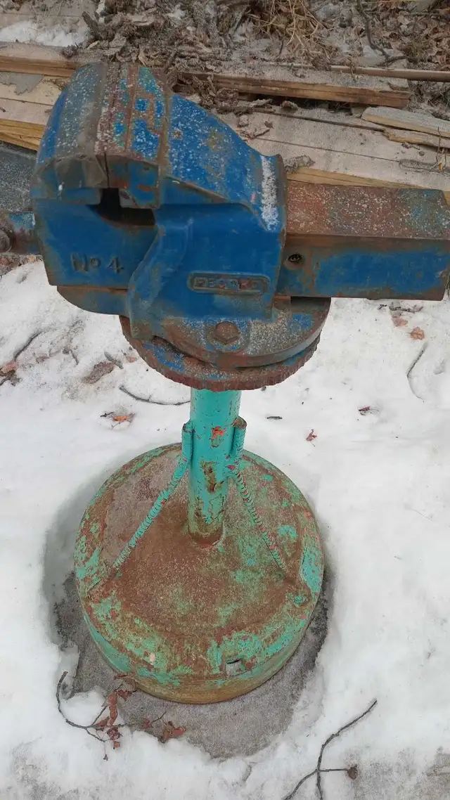 Bench Vise ? I have lots of tools here