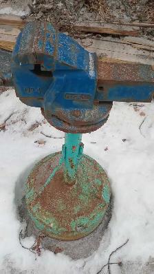 Bench Vise ? I have lots of tools here