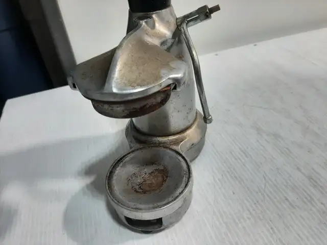 Vintage Espresso Machine - Photo 5