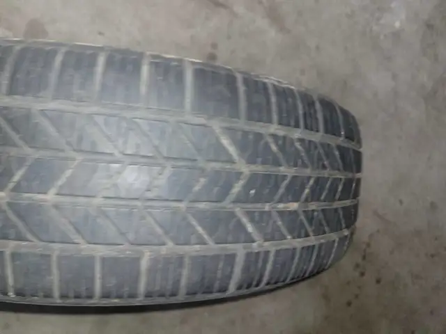 Car tires - Photo 2