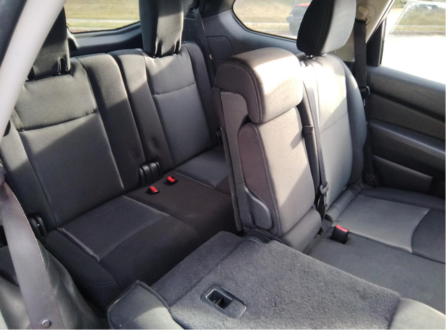 2018 Nissan Pathfinder SL 4X4 ⭐SOLID & MINT⭐ - Photo 8