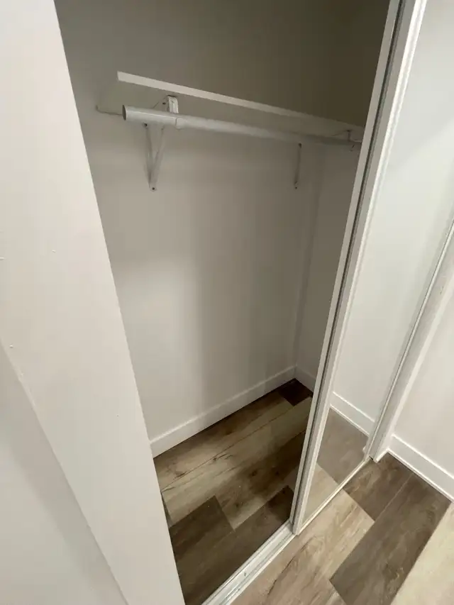 1 Bed/1Bath Basement Apartment | Private Entrance | 2 Parking - Photo 11