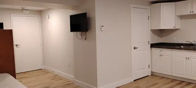 Comfy bright bachelor suite in Caronport - Photo 4