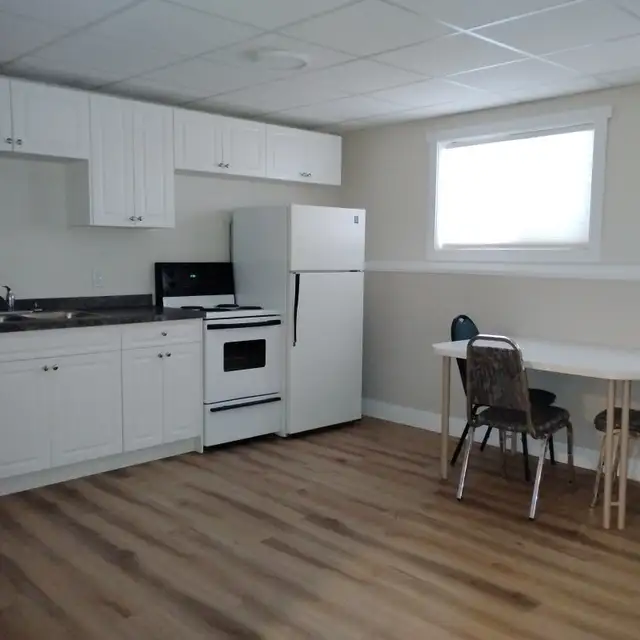 Comfy bright bachelor suite in Caronport - Photo 5