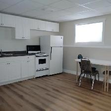 Comfy bright bachelor suite in Caronport - Photo 5