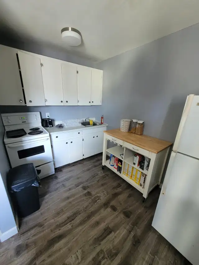 162 Charlotte St, West, #14 - Photo 2