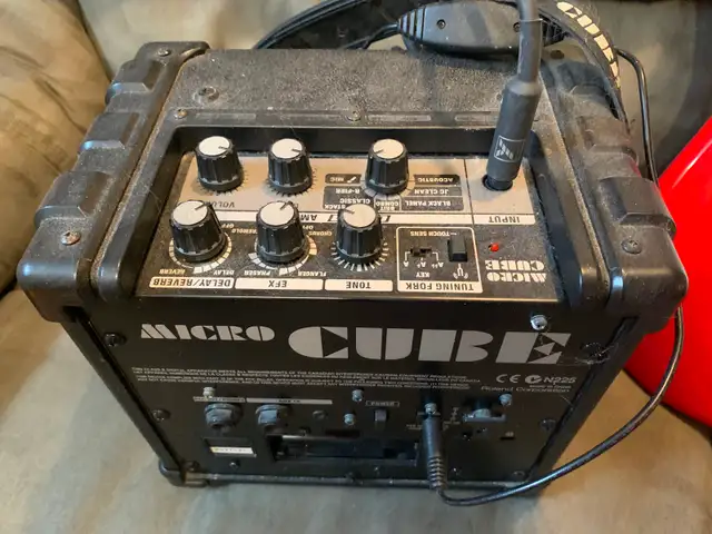 ELECTRIC GUITAR - Photo 3