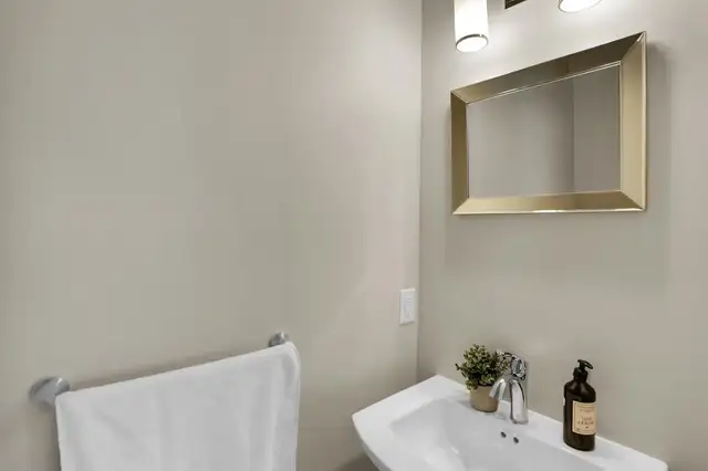 Roommates Wanted - Pet Friendly - Photo 4