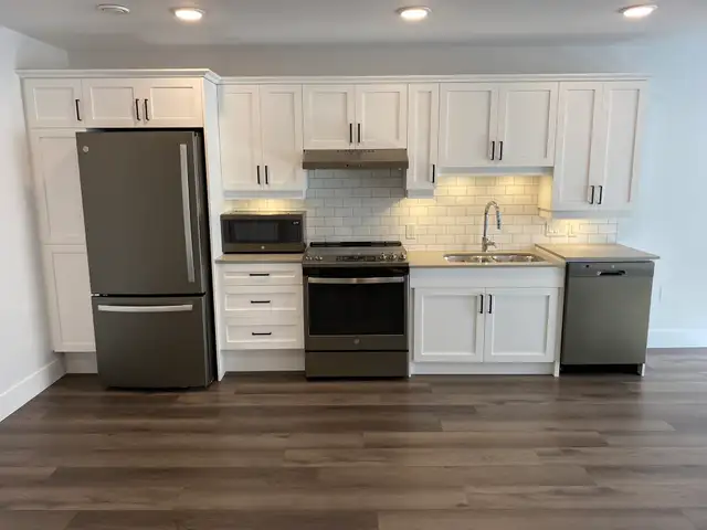 1-BDRM Apt for Rent | Near UNB & Shopping | Avail June 1 - Photo 2