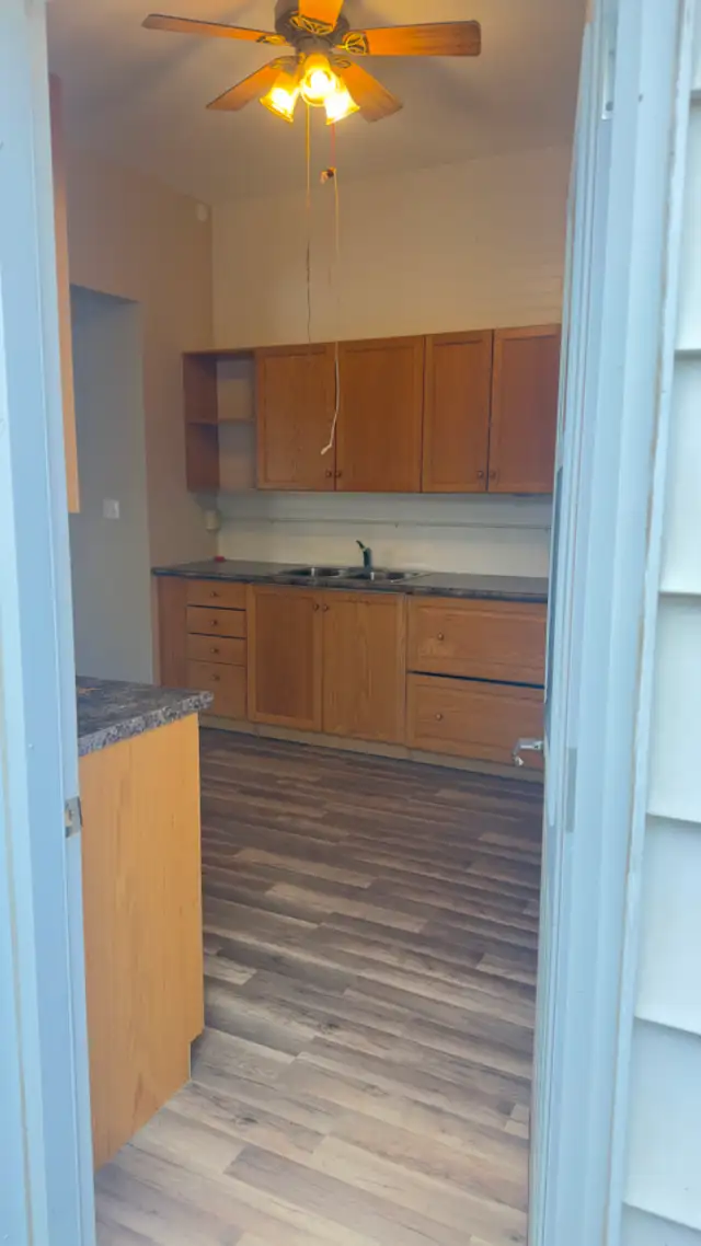 1 Bedroom Apartment - Wingham - Photo 6