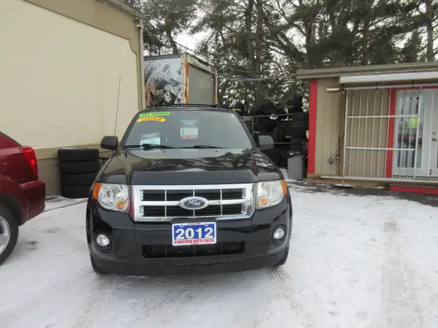 2012 Ford Escape XLT - Photo 2