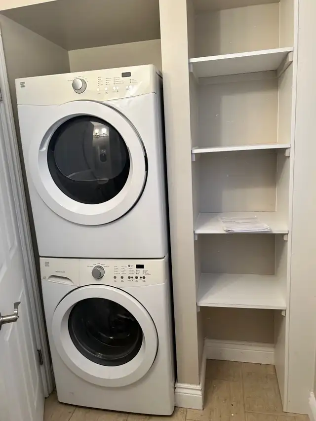 1er AVRIL- TRÈS BEAU CONDO SUR 2 ÉTAGES AVEC 3CC POUR 1885$/MOIS - Photo 12