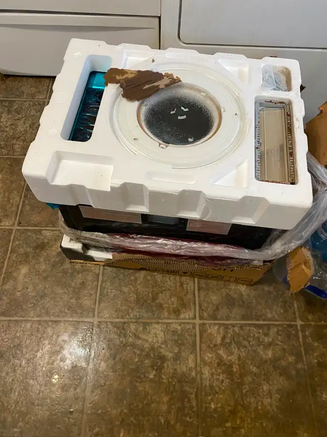 Haier OTR Microwave 24" - Photo 5