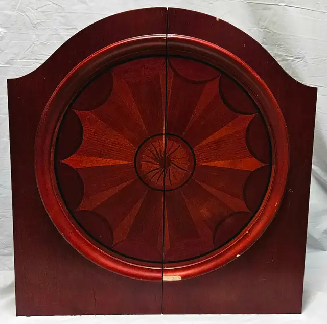 Bombay Company 18' Dartboard Wooden Cabinet - Photo 3