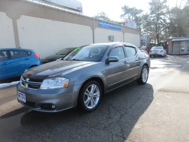 2012 Dodge Avenger SXT - Photo 3